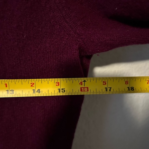 Charter Club Cashmere Luxury V- Neck Sweater Quiet Luxury Sophisticated - Picture 9 of 11